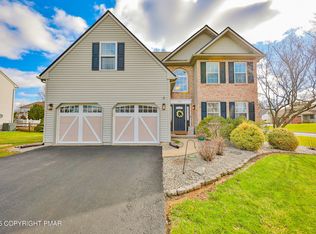 1551 Thornwood Vw N, Easton, PA 18040