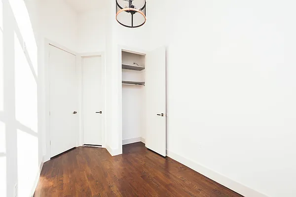 Rented by Nooklyn NYC LLC | media 14