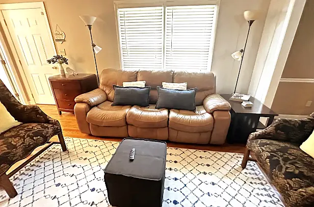 3 bed, 1482 sqft, $3,695 — Photo 2