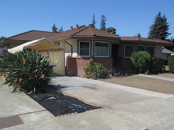 3rd image of 20807 Cambridge Ave