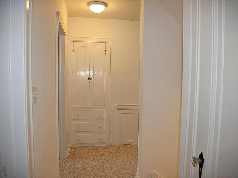 1199 Plainfield Rd — Photo 10