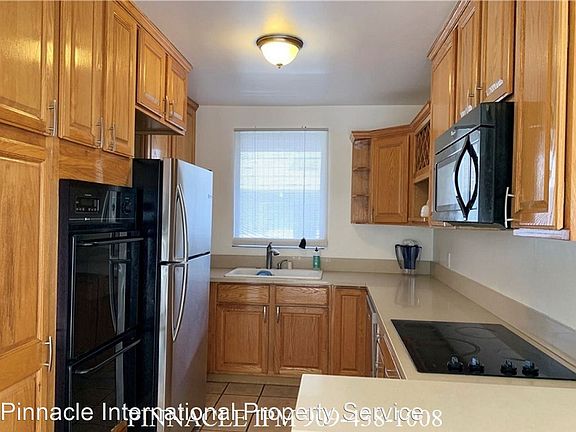 5th image of 1632 Camden Ave APT 301