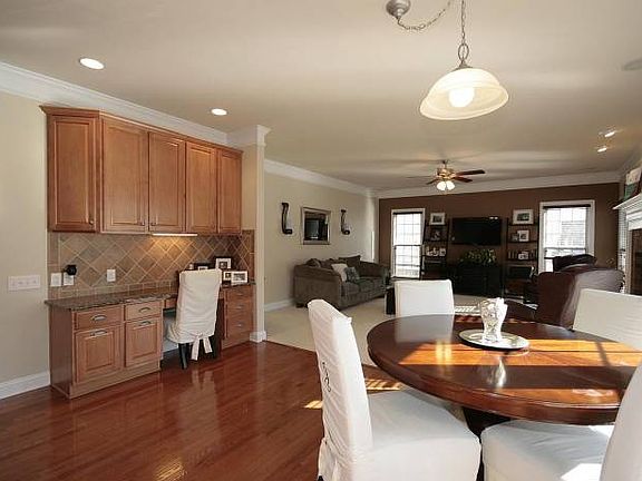 Kitchen/Nook/Computer Nic