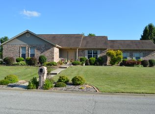 306 Ditchs Run, Waterloo, IL 62298