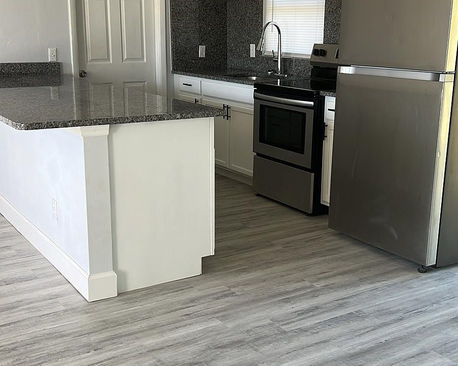 1st image of 4770 Cocoanut Dr
