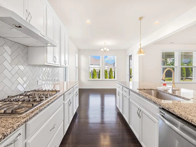 9582 Garamont Pkwy NW — Photo 9