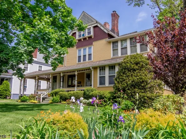 275 Claremont Ave, Montclair, NJ 07042