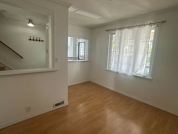 2nd image of 98 Chambers Ave