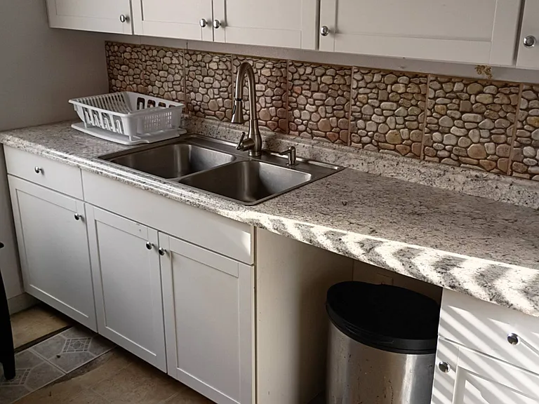 1711 N Croft Ave — Photo 9