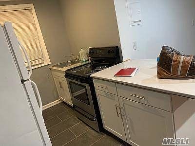 4th image of 1478 Rosser Ave
