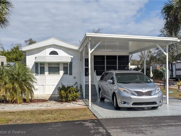 218 Shoreline Dr, Lake Placid, FL 33852