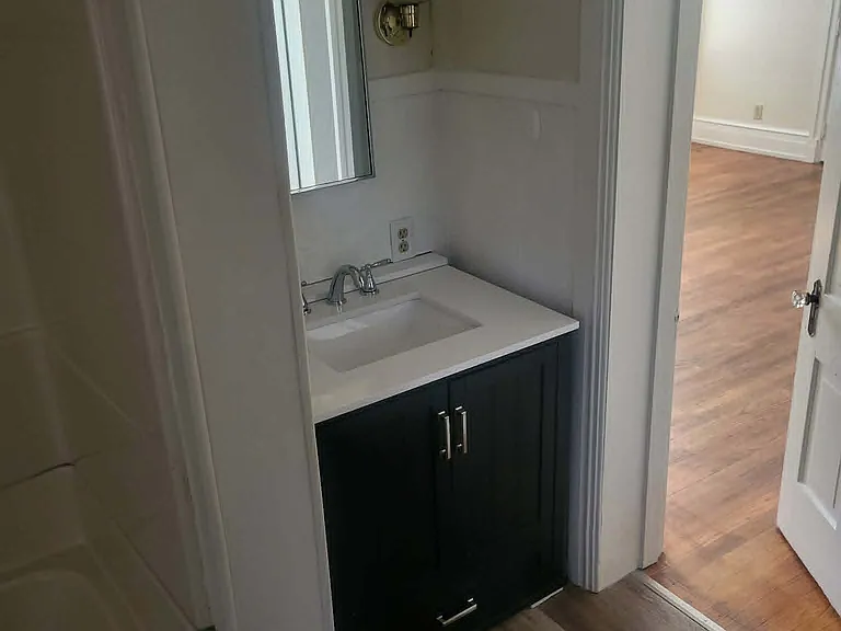 405 Jonestown Rd #4 — Photo 8