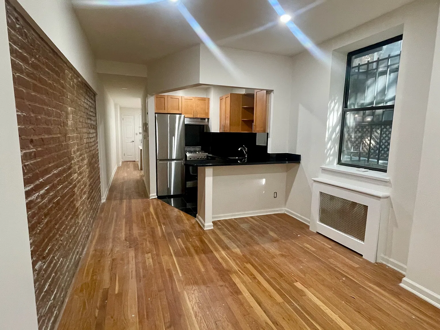 16 West 75th Street — Photo 1