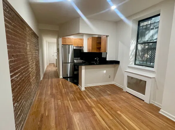 16 West 75th Street image 1 of 20