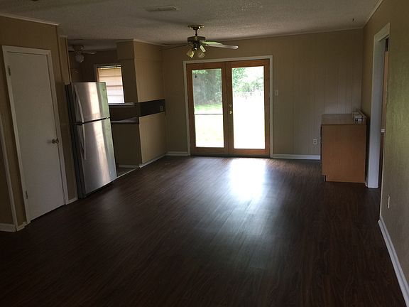 Living Rm_Dining Area