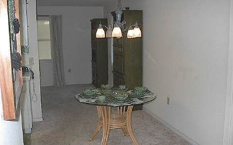 4th image of 101 Hillcrest St