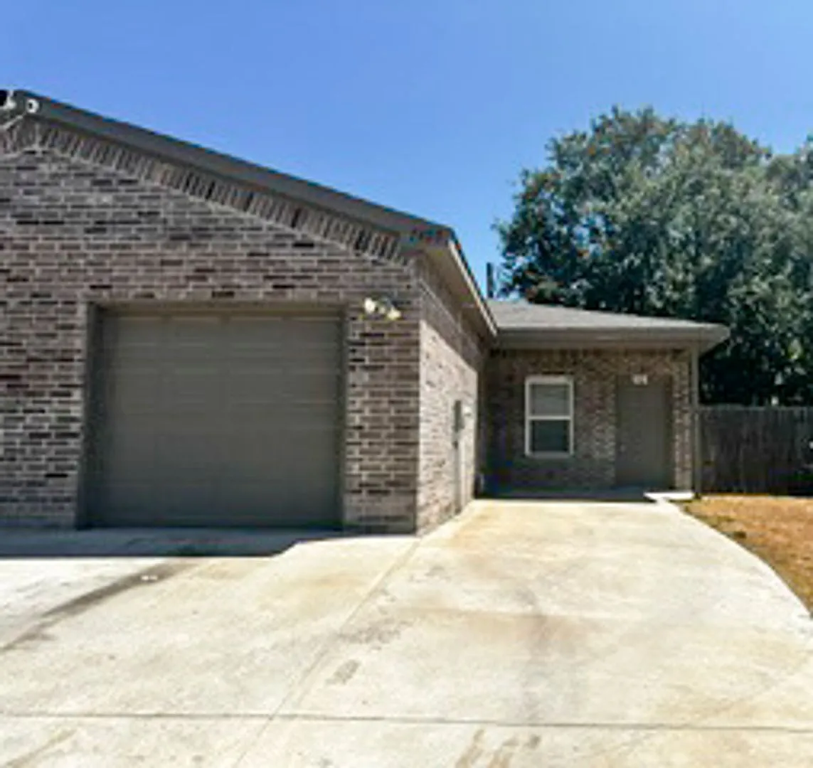 Novella 7407 — Photo 1