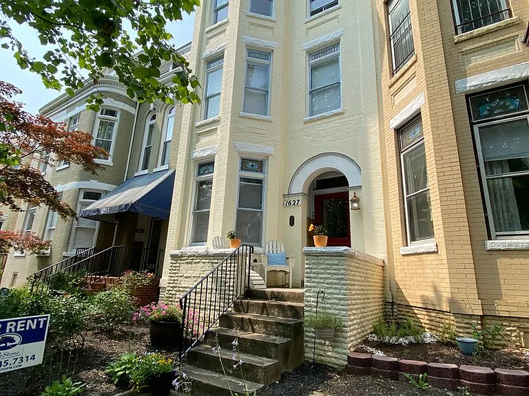 1627 W Grace St — Photo 1
