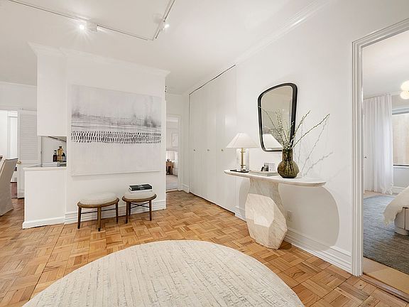 5th image of 900 Park Ave APT 5E