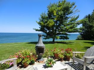 704 Waters Edge, Racine, WI 53402