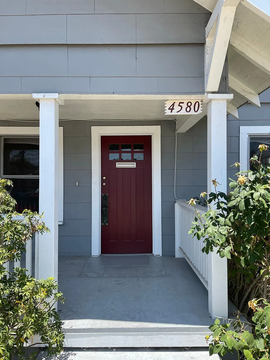 Building Photo - 4580 Kansas St
