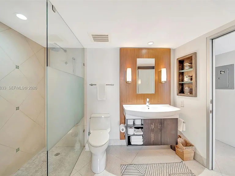1750 N Bayshore Dr #3910 — Photo 19