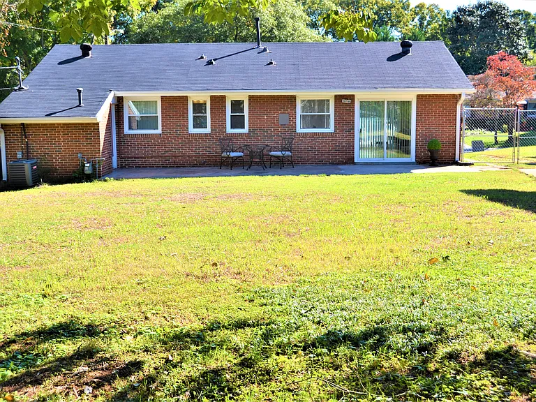 4320 Firwood Ln — Photo 27