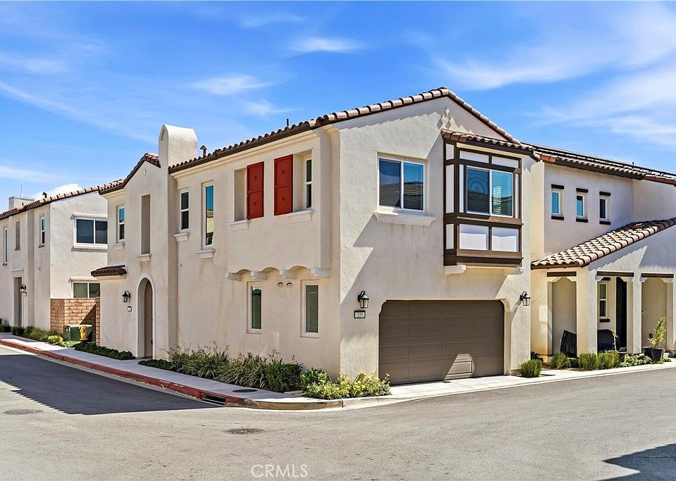 1st image of 335 Carson Ct