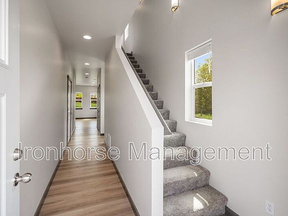 2nd image of 2954 W Babcock St Unit B
