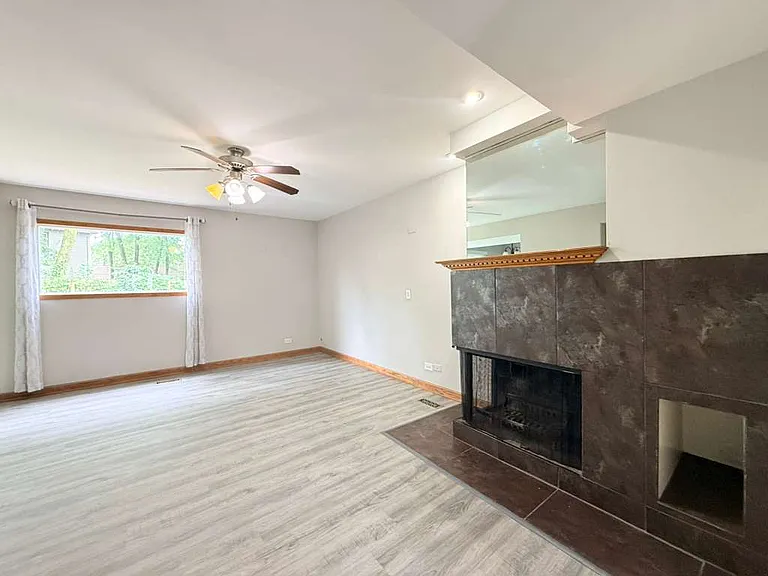 229 Juniper Ln — Photo 3