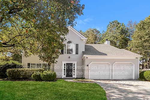 740 Westre Way Photo 1