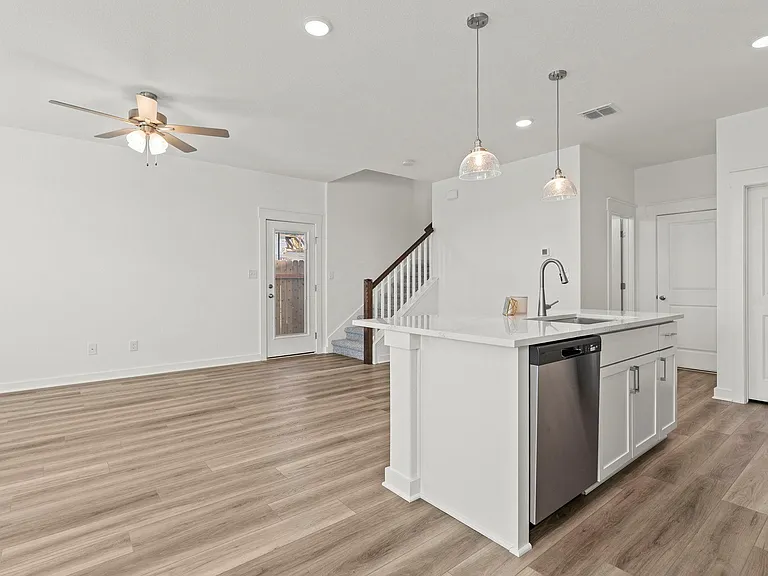 108 Hartson Dr — Photo 9