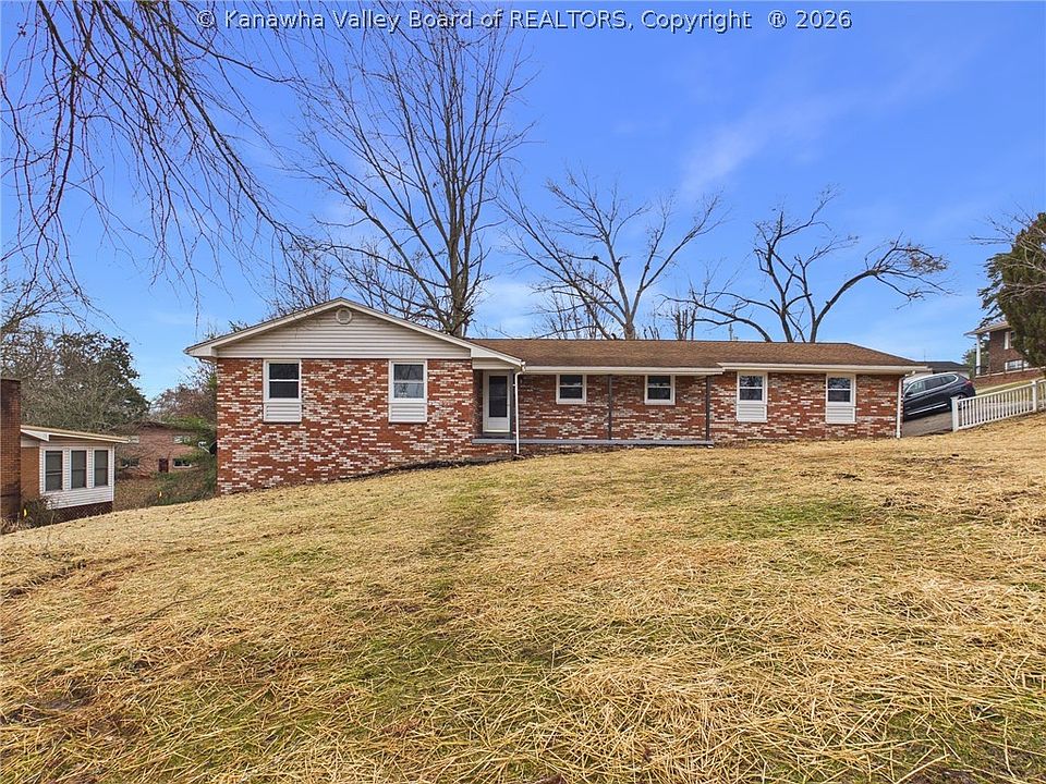 1st image of 4207 Hackberry Ln