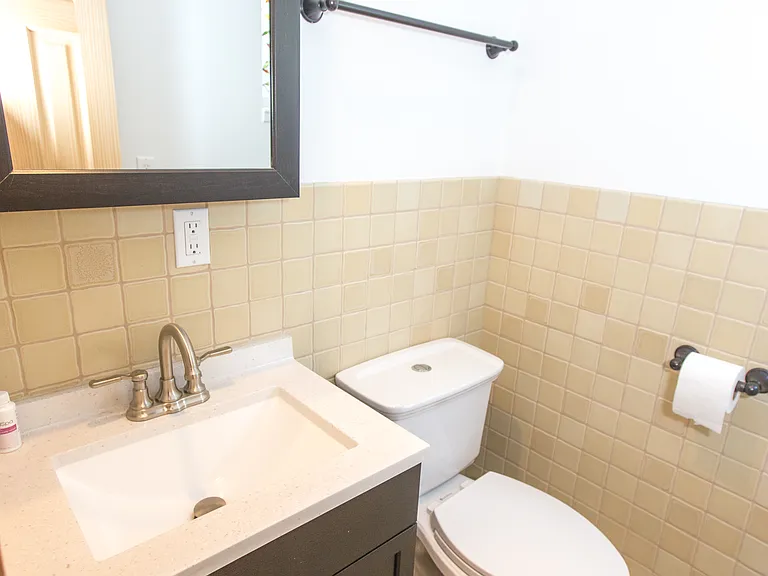 1850 S Marion St #LOFT — Photo 8