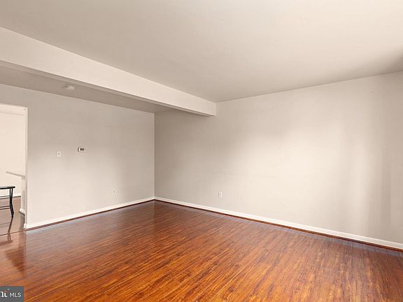 3rd image of 646 Glynlee Ct