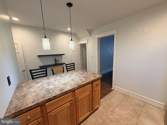 4th image of 6250 Erdrick St #1