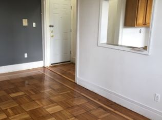 402 Grand St #3R, Brooklyn, NY 11211