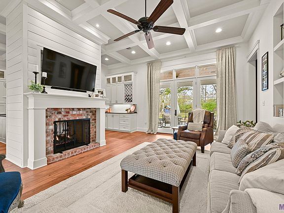 5th image of 30900 W Knight Dr