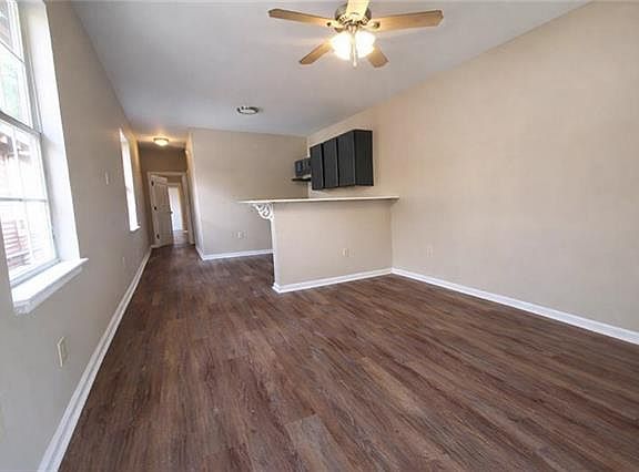 3rd image of 1703 Clouet St