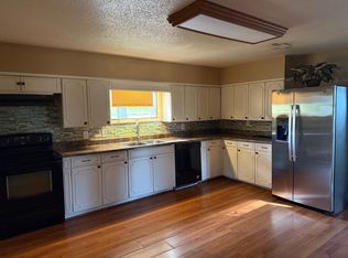 1120 Highway A, Maywood, MO 63454