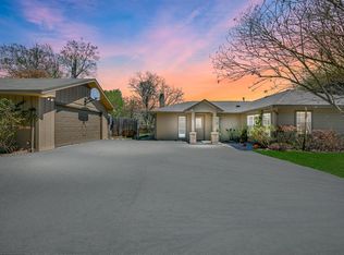 8554 Highcrest Dr, Houston, TX 77055