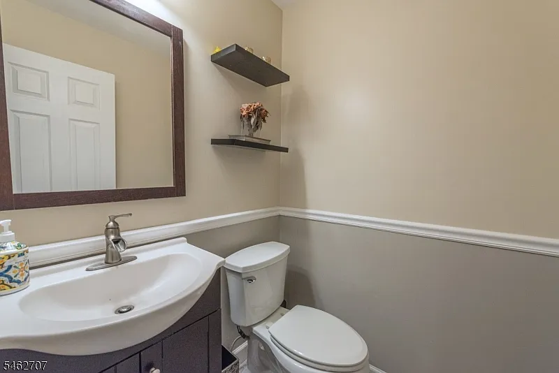 2 bed, 2.5 bath, $3,850 — Photo 3