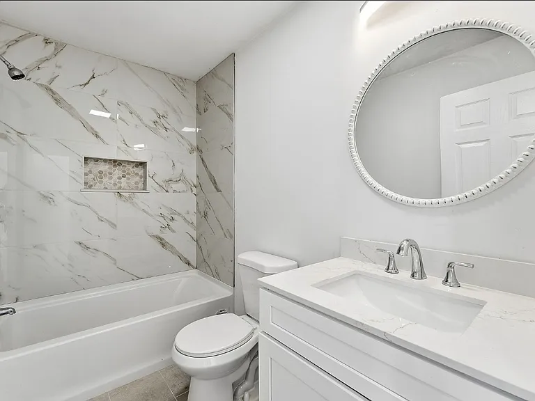 307 Hawkins St #1 — Photo 4