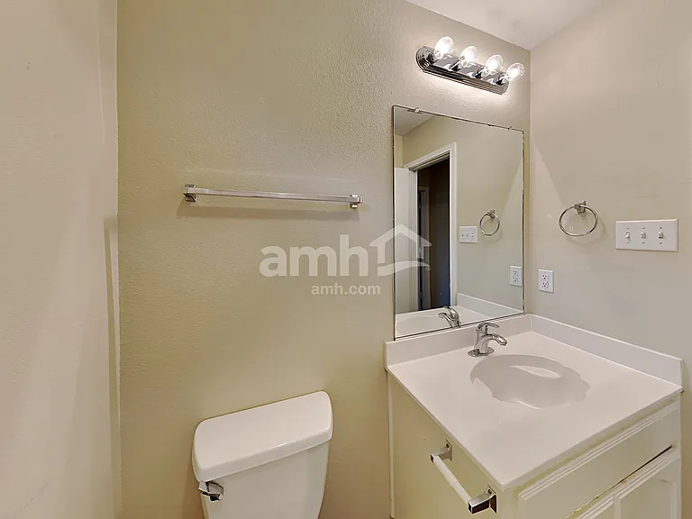6436 Geneva Ln — Photo 14