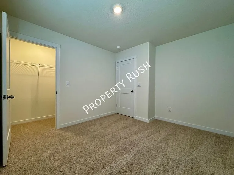 7535 Bendire Loop — Photo 23
