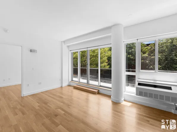 333 Greene Avenue image 1 of 21