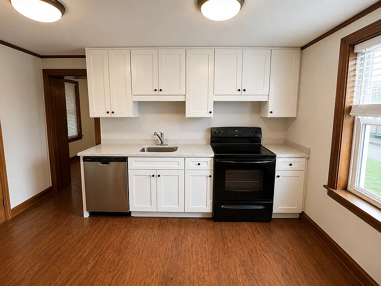 10 Pine St #1 — Photo 7