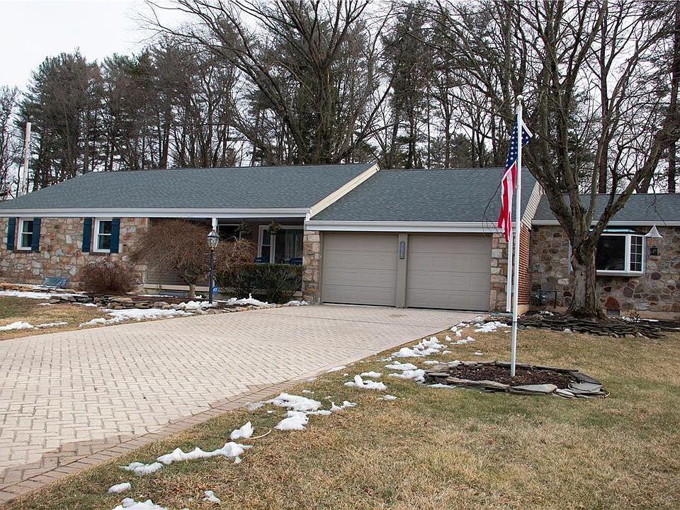 1st image of 118 Buckingham Dr