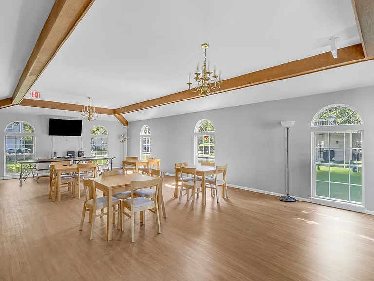 1214 Ballantrae Pl #E — Photo 28
