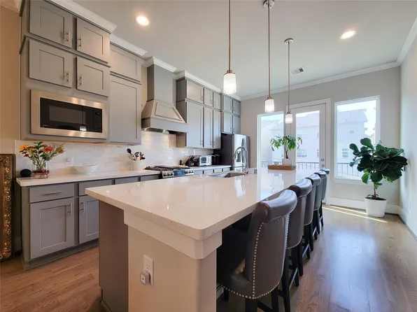 1315 W 24th St #A, Houston, TX 77008